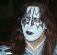 Ace Frehley, legendarul chitarist și cofondator al trupei KISS, a murit la 74 de ani. Muzicianul căzuse în studioul său de înregistrări luna trecută